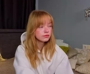 jewellhogan is a 18 year old female webcam sex model.