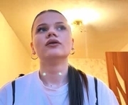 jenicestiller is a 18 year old female webcam sex model.