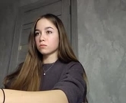 lydabitting is a 18 year old female webcam sex model.