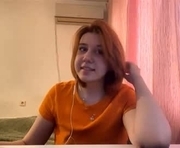 florentinamautone is a 18 year old female webcam sex model.