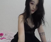 loli_miu is a 19 year old female webcam sex model.