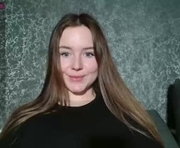 lillyyummyy is a 21 year old female webcam sex model.