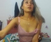 lucianadeivys is a  year old female webcam sex model.