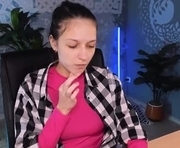 xayahnorth is a  year old female webcam sex model.
