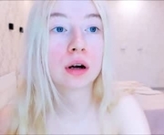 ameliaevans66 is a 18 year old female webcam sex model.