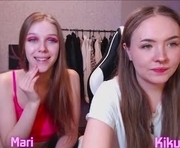 margo_robii is a 19 year old couple webcam sex model.