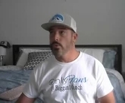 biggin10inch is a  year old male webcam sex model.