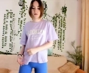 odelindaburgh is a 18 year old female webcam sex model.