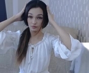 eva_doncray is a 18 year old female webcam sex model.