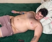repmah is a 19 year old male webcam sex model.