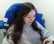 lula_05 is a 23 year old female webcam sex model.