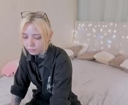 nyan__cat is a  year old female webcam sex model.