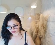 dakotta_r is a 26 year old female webcam sex model.