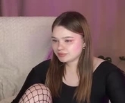 lunahawkins is a 20 year old female webcam sex model.