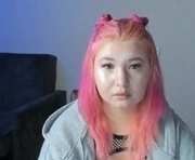 linaliss20 is a 22 year old female webcam sex model.