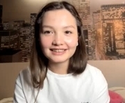 kassandrataulbee is a 18 year old female webcam sex model.
