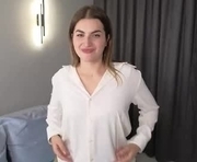 rosa_greer is a 18 year old female webcam sex model.