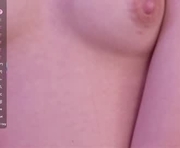 amanda_cherryy is a 18 year old female webcam sex model.