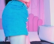 vanessamirren is a 34 year old female webcam sex model.