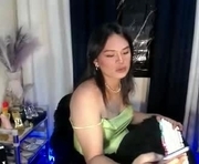 itsme_jazzy is a  year old female webcam sex model.