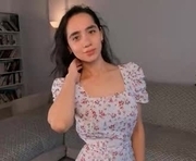renatenavejar is a 18 year old female webcam sex model.