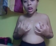 llianahh is a  year old female webcam sex model.