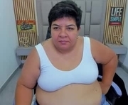 isabel_wt is a  year old female webcam sex model.