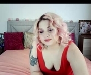 julietkalen is a 21 year old female webcam sex model.