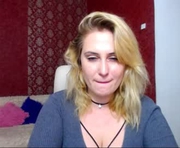 victoriafalls is a  year old female webcam sex model.