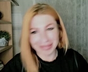 fox_red_lady7 is a 31 year old female webcam sex model.