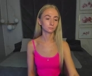 victorialight is a 27 year old female webcam sex model.