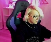 holy_silvia is a 18 year old female webcam sex model.