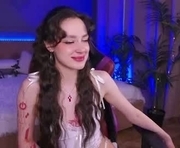 devilinee is a 18 year old female webcam sex model.