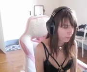 missthon is a 26 year old shemale webcam sex model.