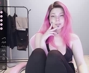 makelovenotwarbitchess is a 21 year old female webcam sex model.