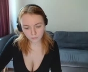 lily_sunx is a 26 year old female webcam sex model.