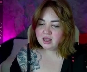 zarareign_ is a 20 year old female webcam sex model.