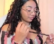 im_morgan is a 18 year old female webcam sex model.