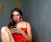 temptressxx_69 is a  year old shemale webcam sex model.