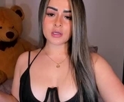 alix_barker is a 25 year old female webcam sex model.