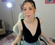 aimi_limy is a 18 year old female webcam sex model.