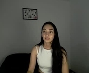 amirakarter is a 18 year old female webcam sex model.