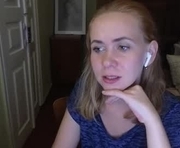 milora_ is a 22 year old female webcam sex model.