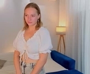 janeorosz is a 20 year old female webcam sex model.