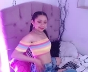scarlet_gold is a 18 year old female webcam sex model.
