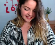 ellimol is a 24 year old female webcam sex model.