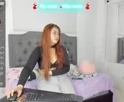 kendall_yilmaz is a  year old female webcam sex model.