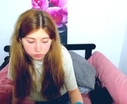 _enrica__ is a 19 year old female webcam sex model.