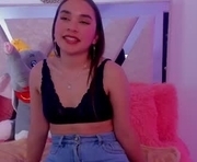 lolaa_pink_ is a 19 year old female webcam sex model.