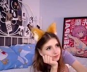 cute_fox_girl is a 18 year old female webcam sex model.